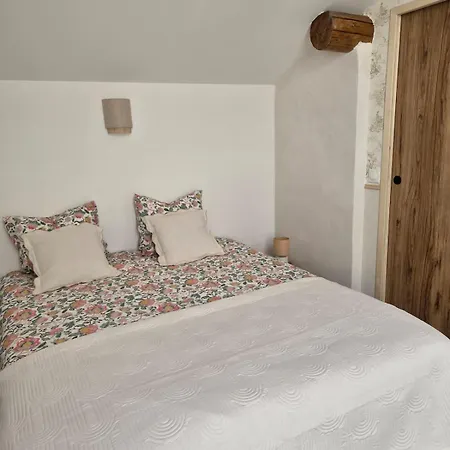 Large Family Farmhouse, 13 People, Ardeche Gorges Casa vacanze Le Garn