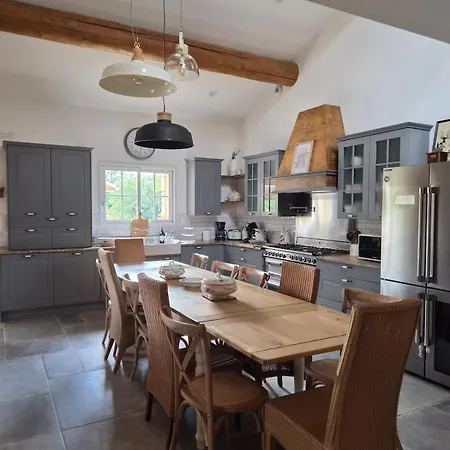 Large Family Farmhouse, 13 People, Ardeche Gorges *