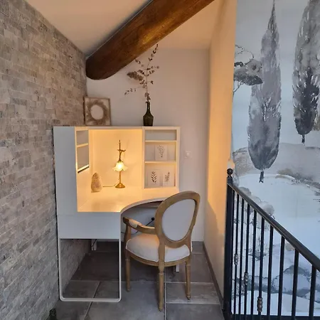 Large Family Farmhouse, 13 People, Ardeche Gorges *